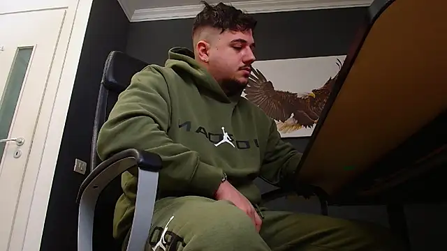 Snapshot of JoshKnights chatting on 01-26-25, 05:56 JoshKnights online show from 01-26-25, 05:56