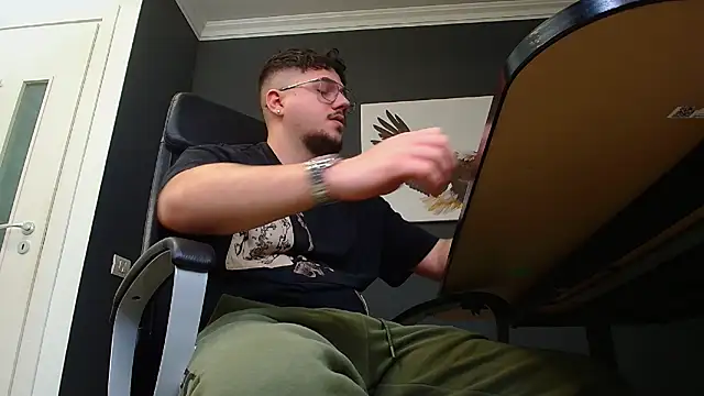 Snapshot of JoshKnights chatting on 01-26-25, 08:57 JoshKnights online show from 01-26-25, 08:57