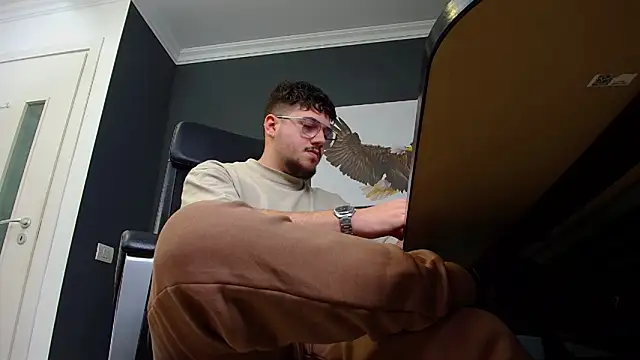 Snapshot of JoshKnights chatting on 02-08-25, 11:44 JoshKnights online show from 02-08-25, 11:44