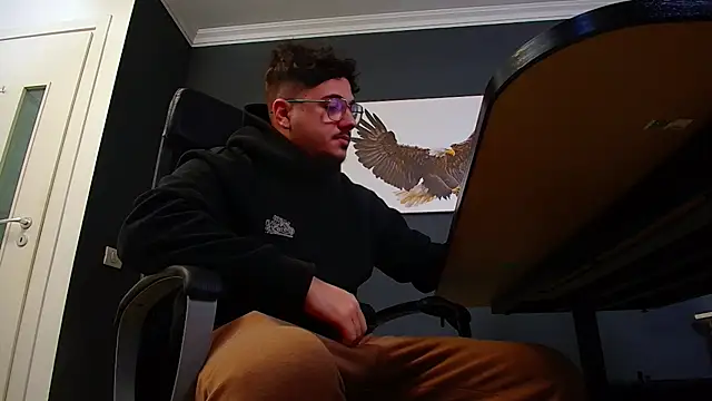 Snapshot of JoshKnights chatting on 02-28-25, 05:37 JoshKnights online show from 02-28-25, 05:37