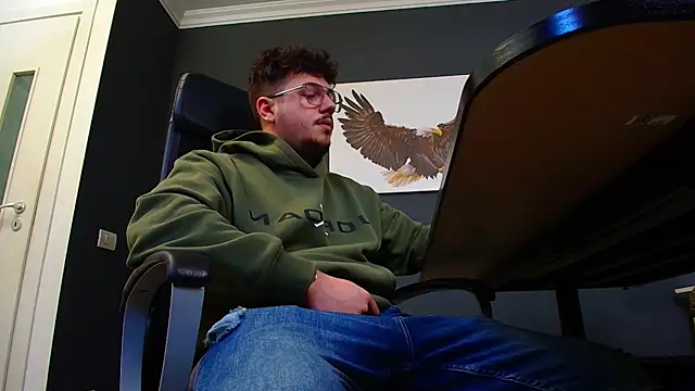 Snapshot of JoshKnights chatting on 03-09-25, 08:40 JoshKnights online show from 03-09-25, 08:40