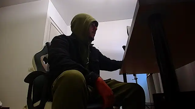 Snapshot of JoshKnights chatting on 10-02-25, 04:52 JoshKnights online show from 10-02-25, 04:52