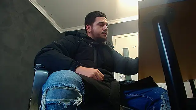 Snapshot of JoshKnights chatting on 11-03-25, 06:25 JoshKnights online show from 11-03-25, 06:25