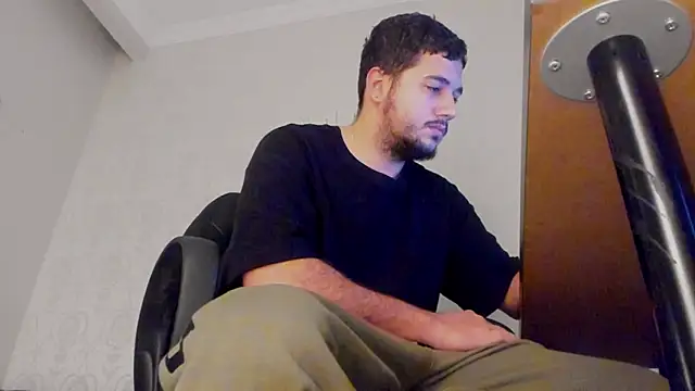 Snapshot of JoshKnights chatting on 11-11-25, 06:02 JoshKnights online show from 11-11-25, 06:02