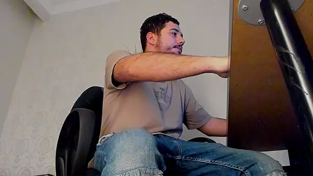 Snapshot of JoshKnights chatting on 11-13-25, 06:12 JoshKnights online show from 11-13-25, 06:12