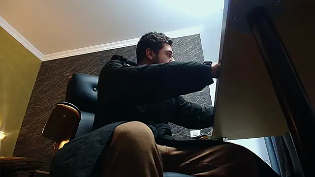 Snapshot of JoshKnights chatting on 11-27-25, 06:37 JoshKnights online show from 11-27-25, 06:37