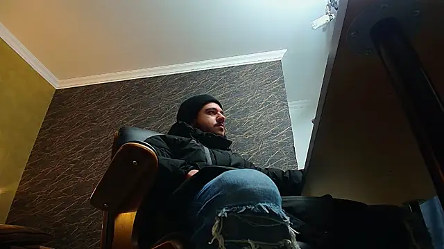 Snapshot of JoshKnights chatting on 11-29-25, 05:43 JoshKnights online show from 11-29-25, 05:43