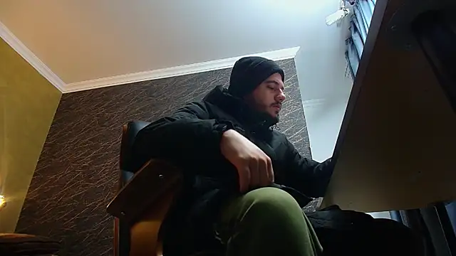 Snapshot of JoshKnights chatting on 12-01-25, 05:56 JoshKnights online show from 12-01-25, 05:56