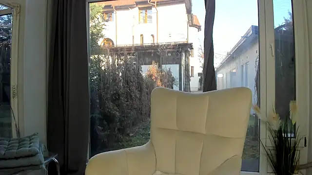 Selena Reeves online show from 02-10-25, 07:04