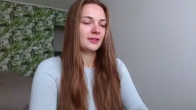 Olivia shine online show from 10-04-25, 04:32