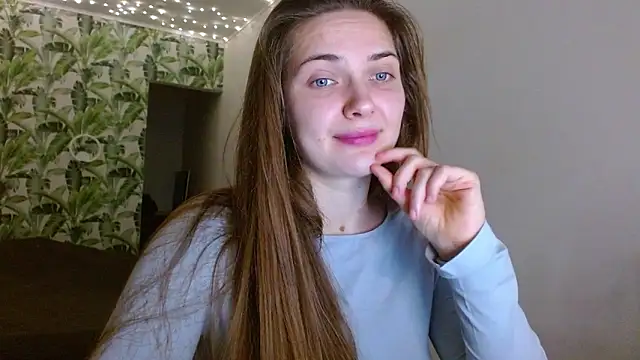 Olivia shine online show from 12-20-25, 05:25