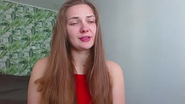 Snapshot of Olivia_shine chatting on 06-17-26, 04:26 Olivia shine online show from 06-17-26, 04:26