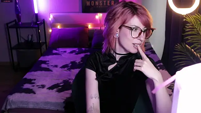  Moonlight t online show from 05-16-26, 10:36