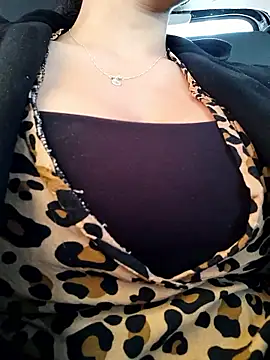 Emily Wane online show from 04-13-26, 04:45