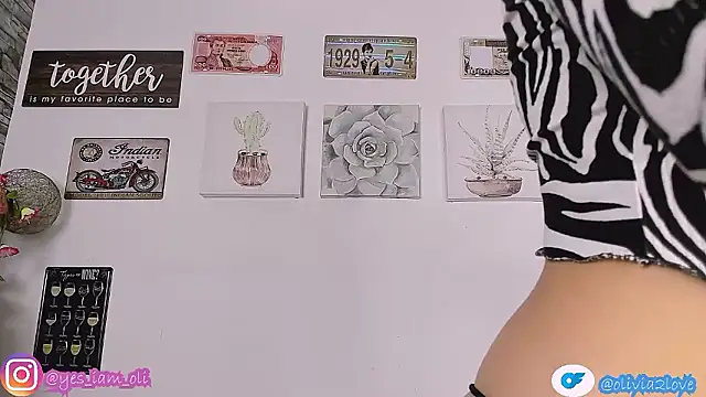 olivia22love online show from 10-01-25, 12:44
