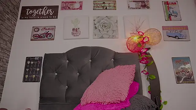 olivia22love online show from 01-05-26, 05:27