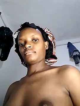 Snapshot of Freaky_maya chatting on 02-13-26, 04:36 Freaky maya online show from 02-13-26, 04:36