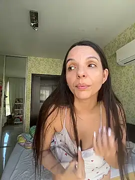 Snapshot of samilux5 chatting on 11-13-25, 04:17 samilux5 online show from 11-13-25, 04:17