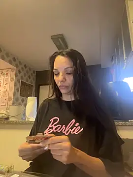 Snapshot of samilux5 chatting on 11-21-25, 04:22 samilux5 online show from 11-21-25, 04:22