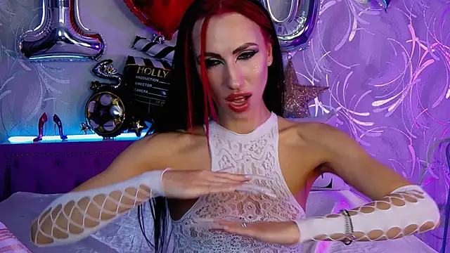 Snapshot of MeganLuxstar chatting on 06-01-26, 11:50 MeganLuxstar online show from 06-01-26, 11:50