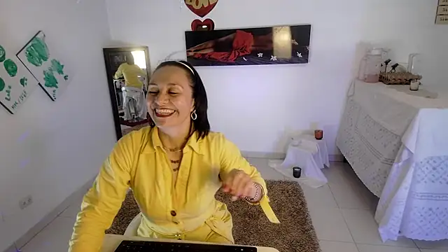 lollita 23  online show from 05-05-26, 07:11