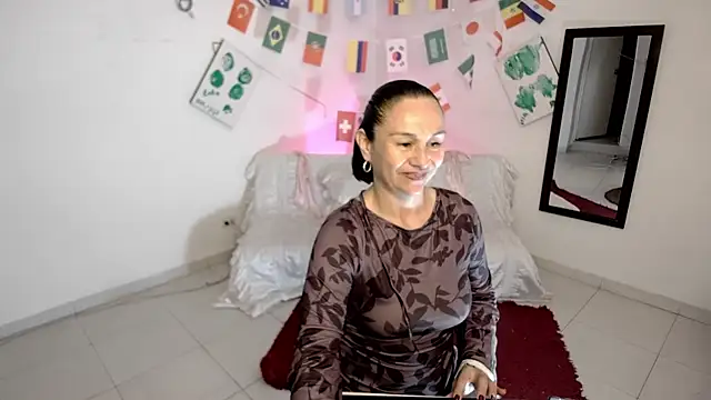 lollita 23  online show from 07-18-26, 08:01