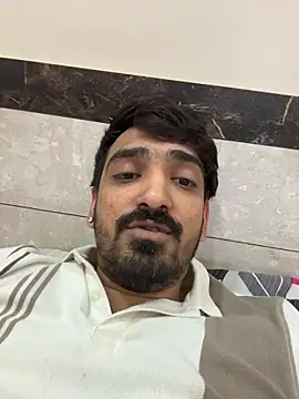 hornyguy271192 online show from 02-12-26, 09:15