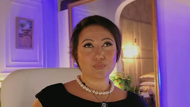 Victoria-Harper online show from 09-11-25, 11:54