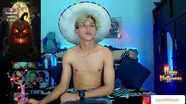 Liamscott  online show from 10-31-25, 08:10