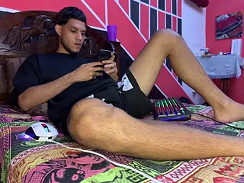 tanned boy online show from 05-06-26, 05:40