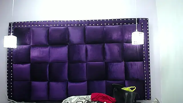 Snapshot of CrushOnMe_ chatting on 01-25-25, 07:28 CrushOnMe  online show from 01-25-25, 07:28