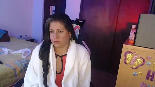 LucifernandaSw online show from 05-13-26, 12:46