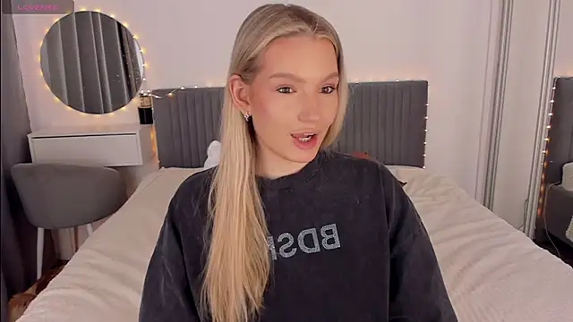 CassieRayss online show from 02-01-26, 12:15