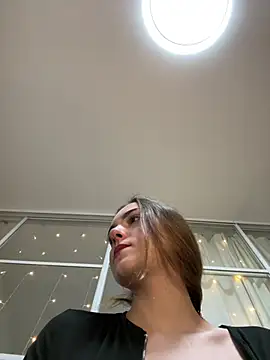 hotAssHell  online show from 12-10-24, 09:44