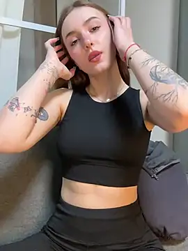 hotAssHell  online show from 02-25-25, 09:35