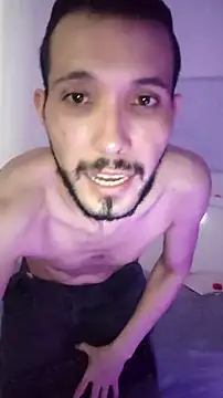 Snapshot of Yeye25199 chatting on 11-08-25, 08:40 Yeye25199 online show from 11-08-25, 08:40