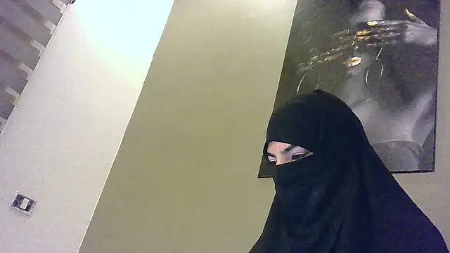Hijabi HotGirls online show from 04-24-26, 11:07