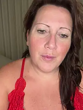 Snapshot of xsexycurvymilf chatting on 12-09-24, 01:45 xsexycurvymilf online show from 12-09-24, 01:45