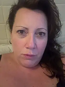 Snapshot of xsexycurvymilf chatting on 12-14-24, 08:13 xsexycurvymilf online show from 12-14-24, 08:13
