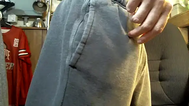 handsomeguy0729 online show from 12-09-24, 01:13