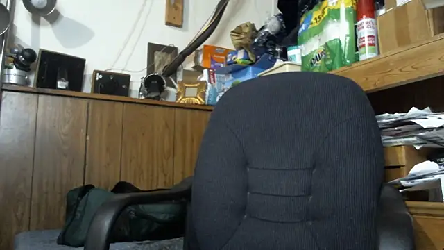 handsomeguy0729 online show from 03-18-25, 11:52