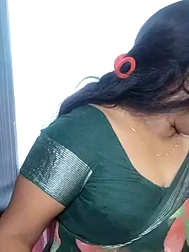 Snapshot of Susma-Telugu chatting on 10-13-25, 04:56 Susma-Telugu online show from 10-13-25, 04:56