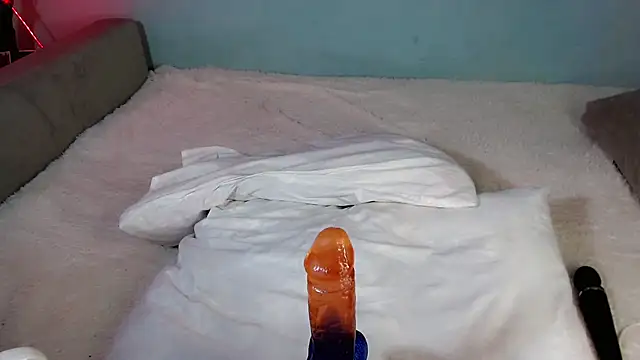 Snapshot of ichiben chatting on 12-22-24, 10:49 ichiben online show from 12-22-24, 10:49