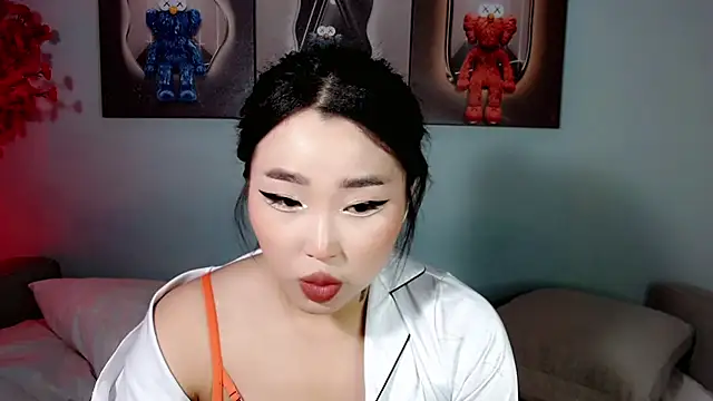 Snapshot of ichiben chatting on 12-27-24, 10:34 ichiben online show from 12-27-24, 10:34