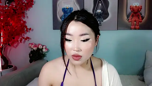 Snapshot of ichiben chatting on 01-06-25, 03:53 ichiben online show from 01-06-25, 03:53