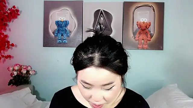 Snapshot of ichiben chatting on 01-09-25, 11:47 ichiben online show from 01-09-25, 11:47