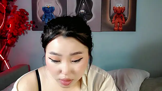 Snapshot of ichiben chatting on 02-24-25, 07:33 ichiben online show from 02-24-25, 07:33