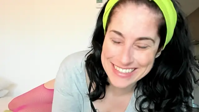 emmita69  online show from 02-04-25, 07:40