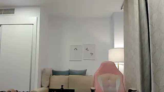 emmita69  online show from 02-09-25, 08:24