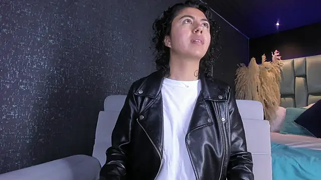 Amareto  online show from 03-06-25, 10:09